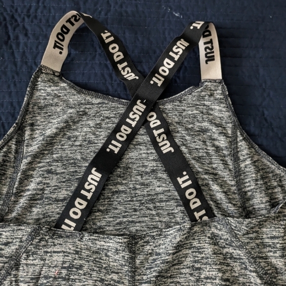 Nike Dri FIT Elastika Training Tank Top Youth  Small Girl Grey NWT 052024 - Picture 5 of 9